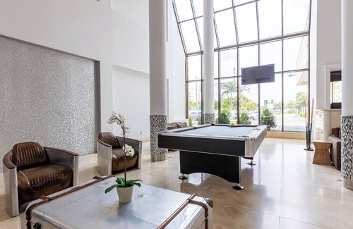Flagami Hotel | Regency Miami by Sonest 2 bed