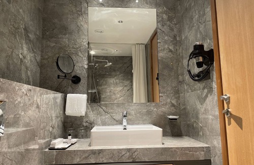 Surat Hotel | Regenta - The World Surat