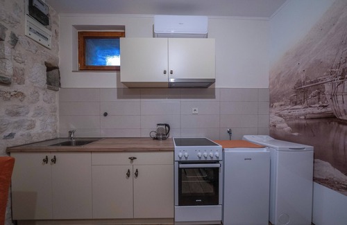 Dobrota Apartment | Regina Di Dobrota