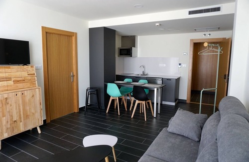 Mondonedo House | REHABILITATED BUILDING: Luxury building in the heart of the city.