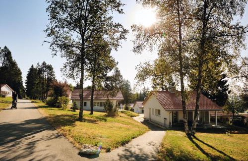 Montfaucon Resort | Reka-Feriendorf Montfaucon