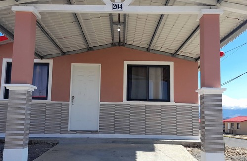 Alto Boquete House | Relájate con toda la familia en este tranquilo lugar para quedarse.