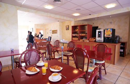Nort-sur-Erdre Hotel | Relais De La Grange