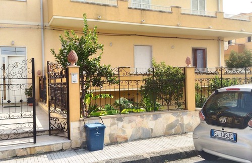 Spadafora Apartment | Relax a few steps from the sea - in front of the Aeolian Islands