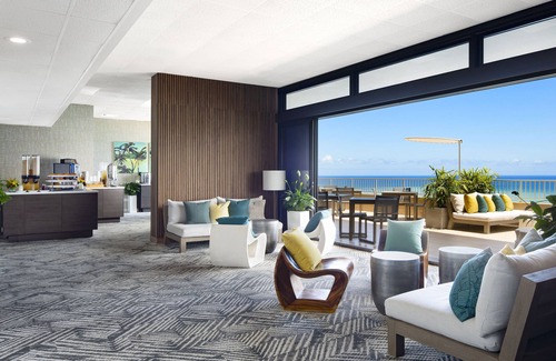 Waikiki House | Relax and Unwind! 2 Comfortable Units, Outdoor Pool, Minutes to Honolulu Zoo