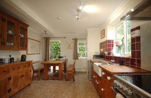 Kneesall Cottage | Relax and unwind at our hot tub retreat, close to activities, trails, water park
