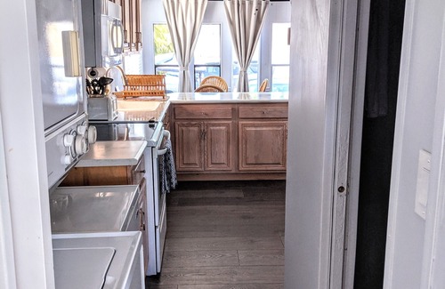 Cutthroat Harbor Estates House | Relax by Florida Keys Beaches, just a 7-min drive away