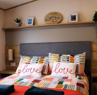 Carlisle Ski Chalet | Relax, Enjoy fast Starlink Wi-Fi