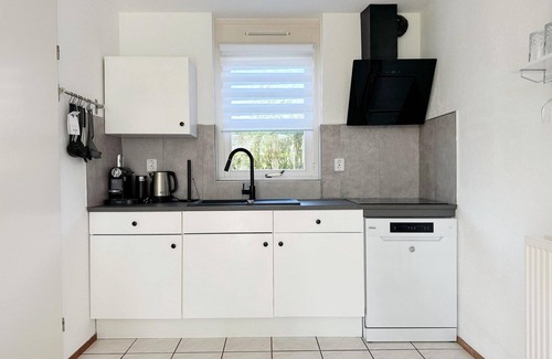 Sint Maarten House | Relax in this spacious holiday bungalow near the beach