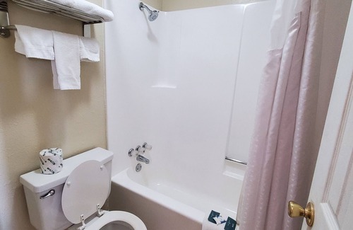 Henryetta Hotel | Relax Inn Henryetta