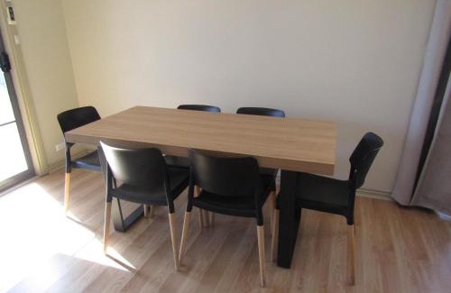 Minlacowie House | Relax on Royston