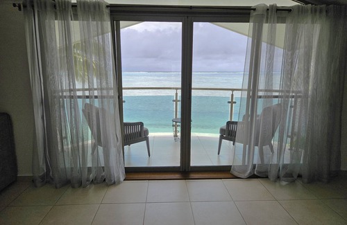 Tiahura Villa | Relax on the Oceanfront porch or wake up to the sound of waves on your balcony