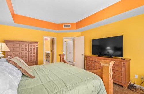 Rio Verde Apartment | Relax Recharge and Soak in Mountain Views with Pool, Tennis and 55 Plus Resort Style Stay