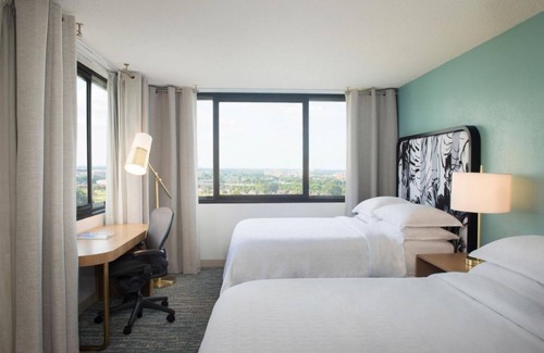Seybold Hotel | Relax & Unwind! 2 Friendly Units, Pool,Near Port of Miami Cruise Ship Terminals!