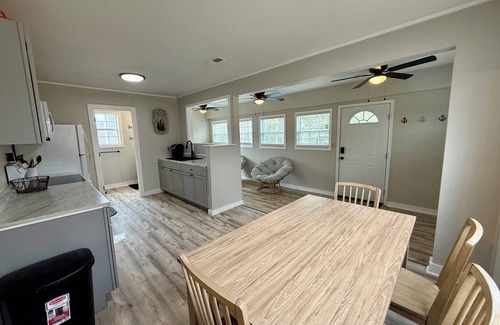 Sloans Valley Cabin | Relax with family and friends in this peaceful cabin right off the boat ramp!