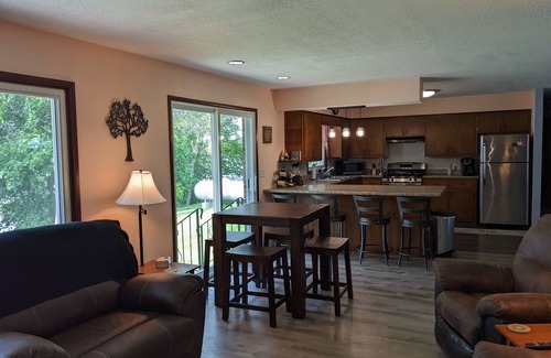 Colton House | Relaxation and Recreation on the River!