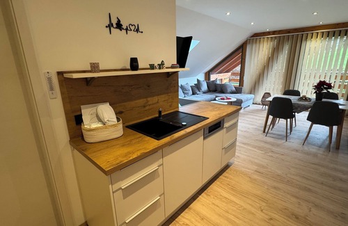 Heles Apartment | Relaxation in the forest - with swimming pool!