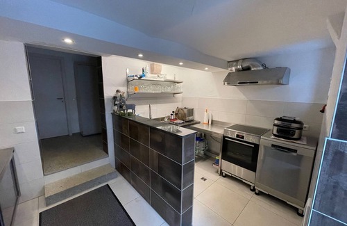 Heles Apartment | Relaxation in the forest - with swimming pool!