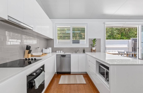 Brookvale House | Relaxing 2-Bed Home Close to Beaches and Parks