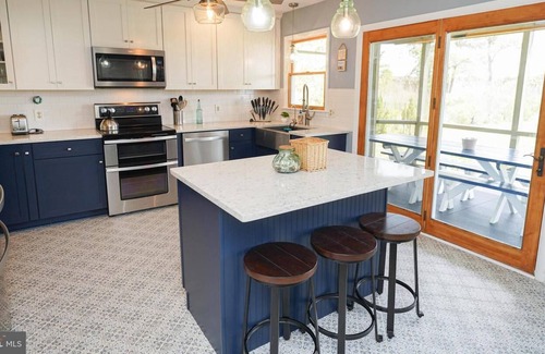 Upper Fairmount House | Relaxing 4 bed 3 bath Waterfront Retreat in Princess Anne, MD.