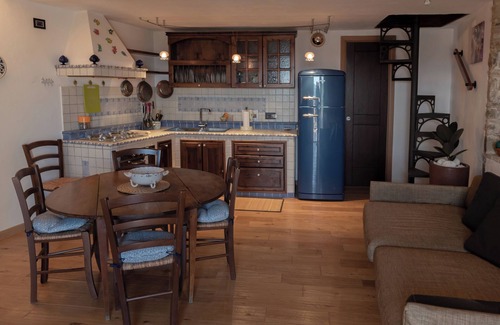 Pomarico Apartment | Relaxing apartment with beautiful views a few kilometers from Matera