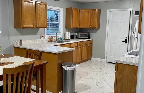 Fayetteville House | Relaxing at Redstone 3 Bedroom House