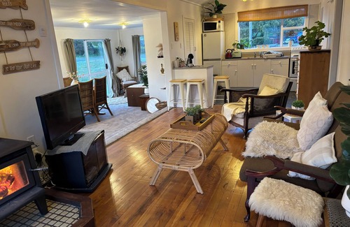 Karitane House | Relaxing cosy beach retreat