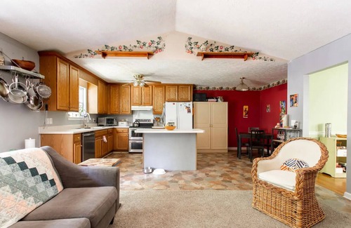 Whites Creek Other | Relaxing Farmstay 15 mins to Downtown, Pool, Hiking Trails