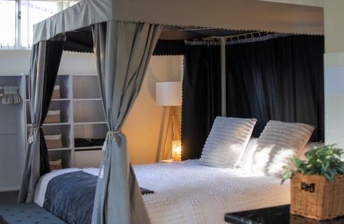 Mascot House | Relaxing Guest Home Near Airport