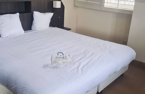 Municipality of Huizen Hotel | Relaxing Haven Near Tafelbergheide & Huizen Harbor | Local Dining & Landmarks