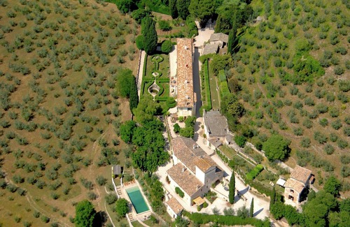 Poreta House | Relaxing Italian Home with Pool