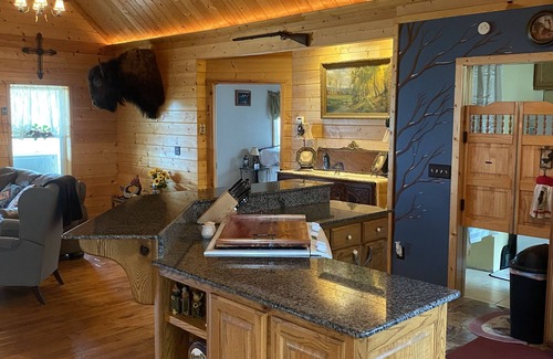 Leesville House | Relaxing Retreat on the lake with private spa pool!