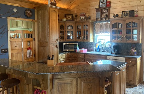 Leesville House | Relaxing Retreat on the lake with private spa pool!