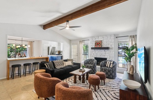 Round Rock House | Relaxing Retreat w/Heated Pool, Hot Tub, Cold Plunge, Game Room, Pac Man – Close to Kalahari Resort