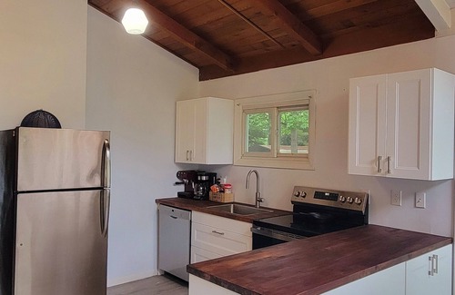 Dutton House | Relaxing Rivah Retreat - Private Dock and No Cleaning Fees!
