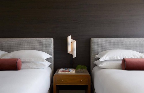 Fisherman's Wharf Hotel | Relaxing Stay! Walk to Wharf, Alcatraz Island, and Aquarium of the Bay