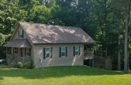Falls of Rough House | Relaxing Waterfront Retreat ~ Rough River Lake ~ Includes Kayaks!