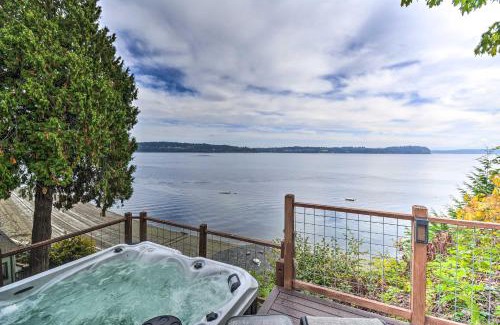 Tillicum House | Relaxing Waterfront Escape about 11 Mi to Olympia