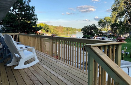 Bohners Lake House | Relaxing welcome at the lake