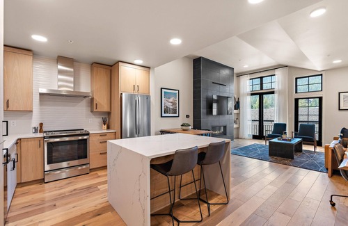 Tamarack Resort Condo | Remarkable Condo|Plaza/Mountain views PET FRIENDLY