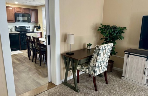 Midway Apartment | Remodeled 2 BR 2nd Fl Apartment in Hanover