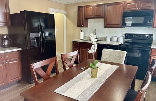 Midway Apartment | Remodeled 2 BR 2nd Fl Apartment in Hanover