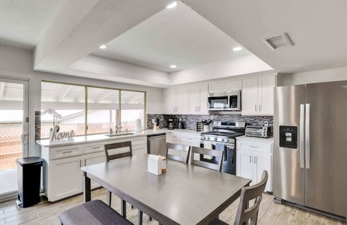 North Central Carrollton House | Remodeled 3 bedroom with central location Carrollton