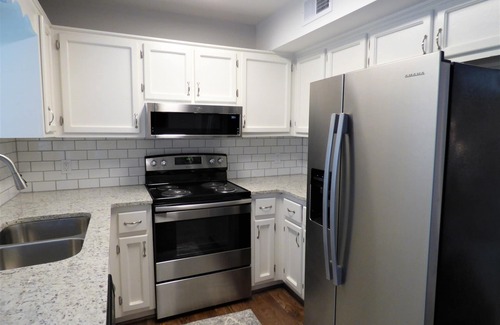Crestline Heights House | *Remodeled Altadena Town Home* Fabulous Location!
