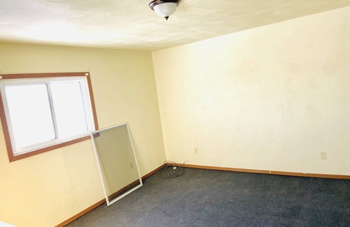 Johnstown House | remodeled; cozy peaceful zen space