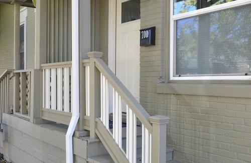 Washington Park West House | Remodeled flat for 2 in Washington Park