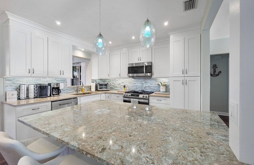 Garden Isles House | Remodeled Home w/Hot Tub in Pompano Beach! 3 Bedrooms & 2 FULL Bathrooms