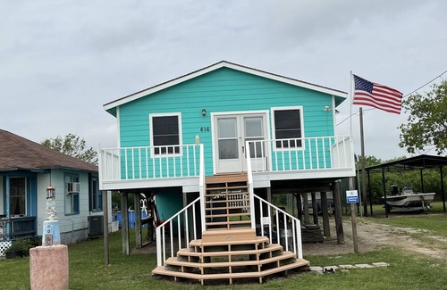 Port Lavaca House | Remote Bay View Home near tranquil Carancahua Bay