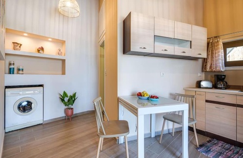 Kokkinon Khorion House | Rena's Rustic retreat
