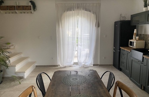 Istres House | Renovated mansion
